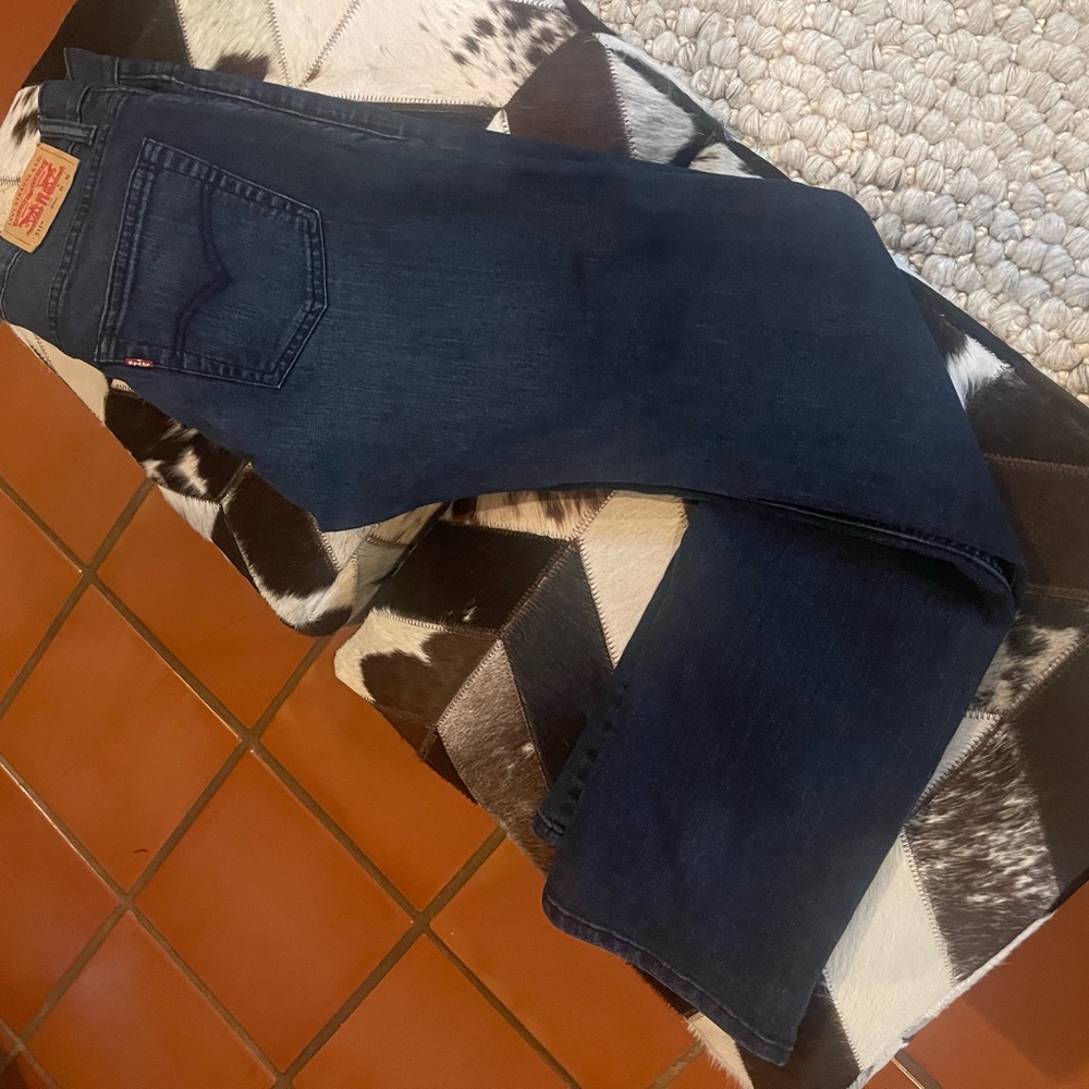 Levis slim jeans